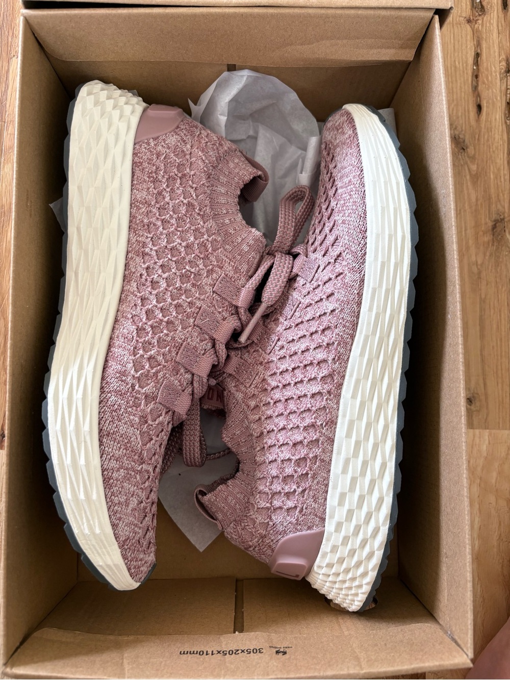 NWT NOBULL Women's Knit Trainers in Mauve Pink